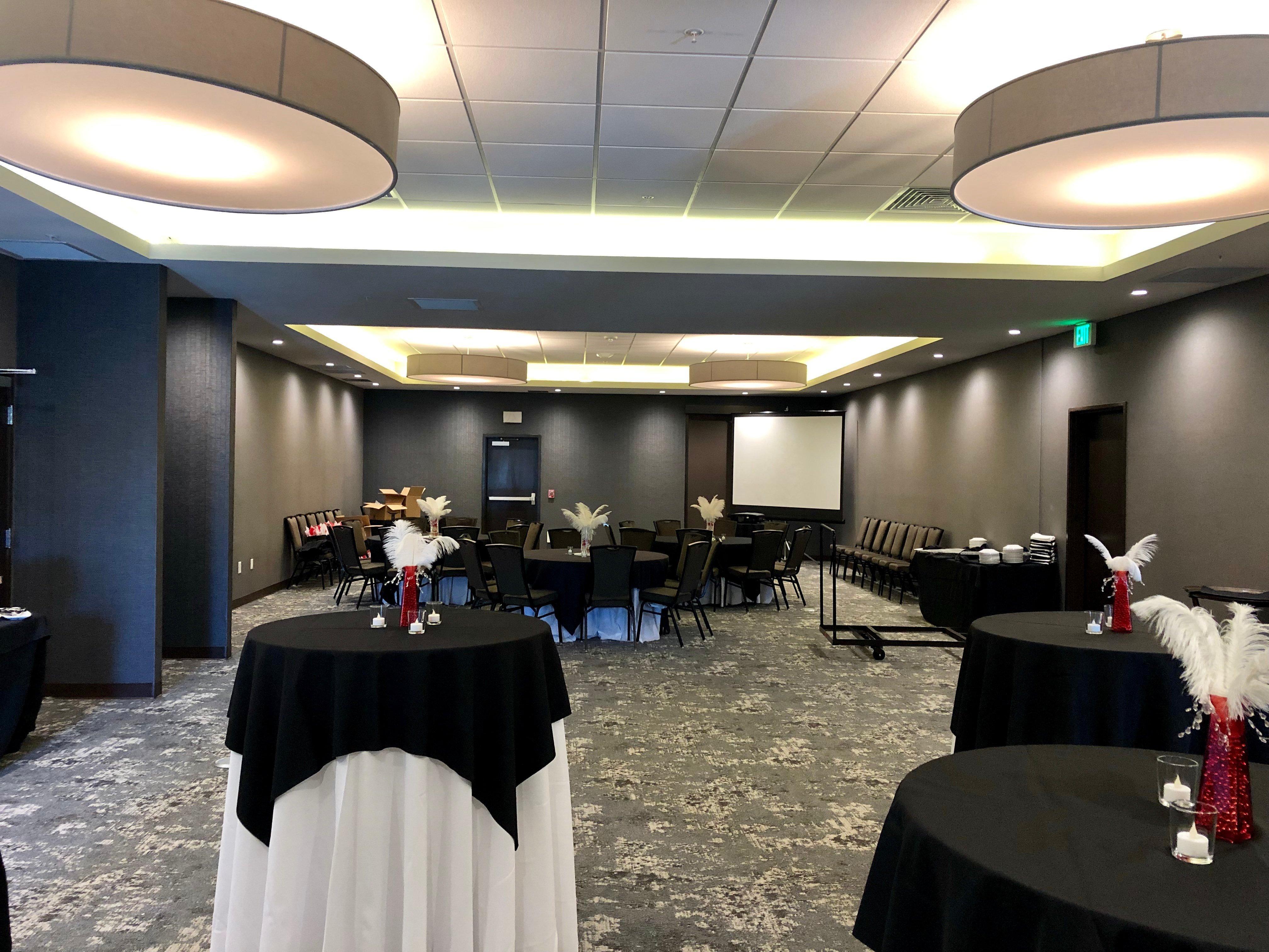 Holiday Inn Hotel & Suites Silicon Valley - Milpitas By Ihg Exterior foto
