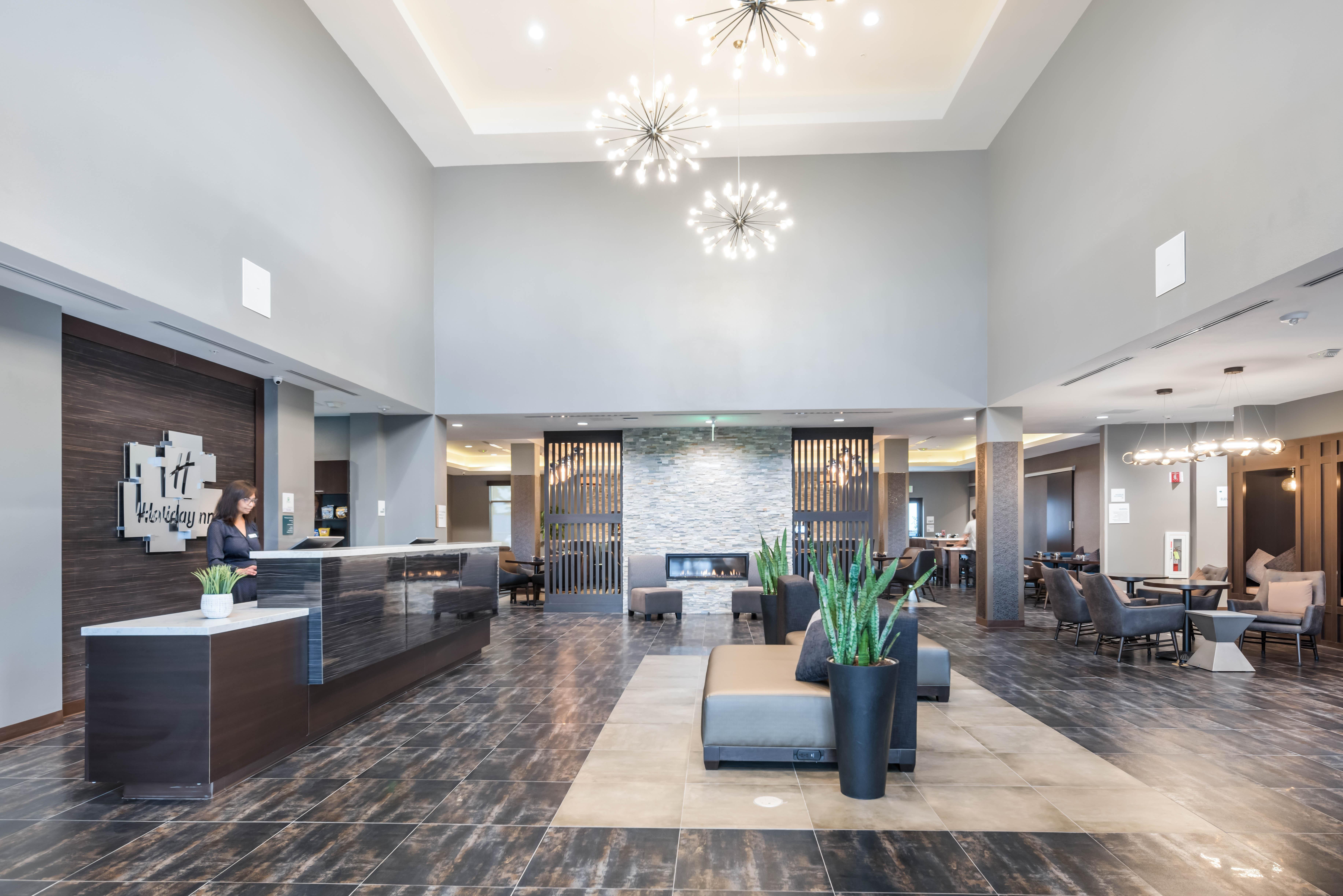 Holiday Inn Hotel & Suites Silicon Valley - Milpitas By Ihg Exterior foto