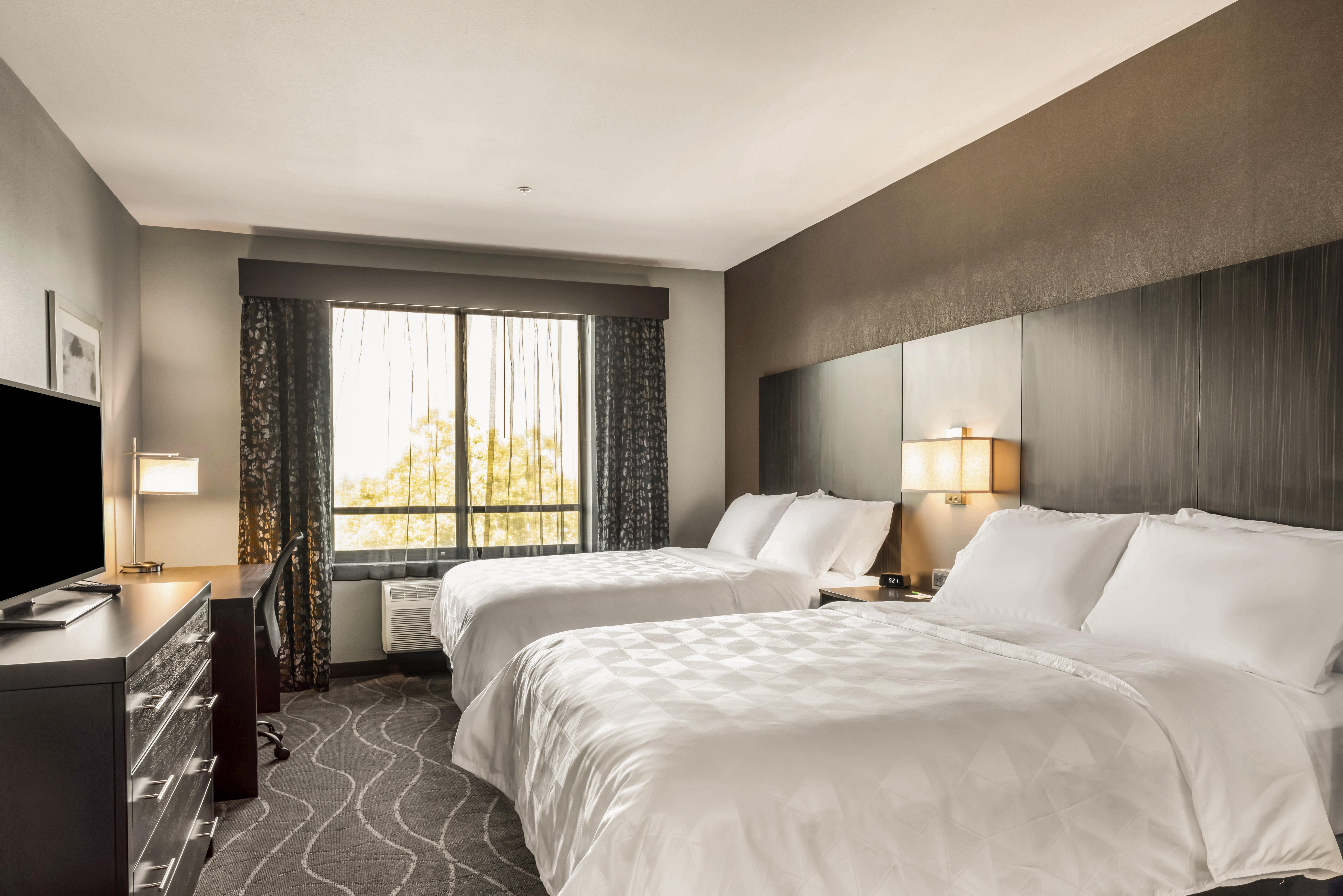 Holiday Inn Hotel & Suites Silicon Valley - Milpitas By Ihg Exterior foto